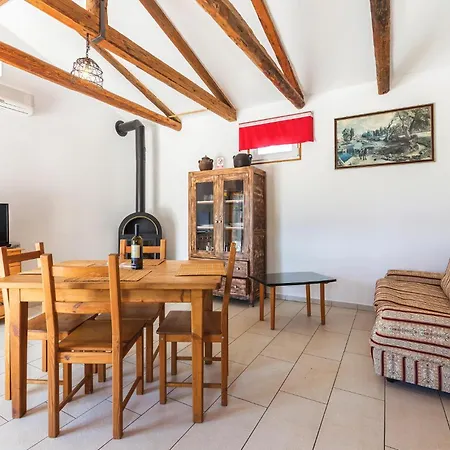 Lovely In With Kitchen Πούλα