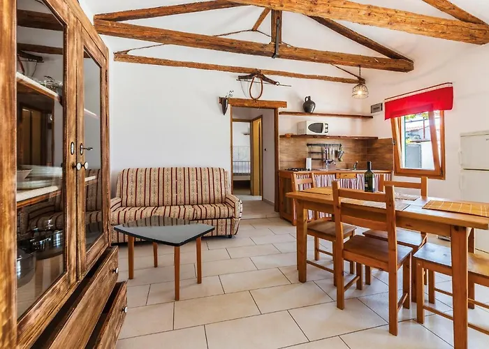 Lovely In With Kitchen