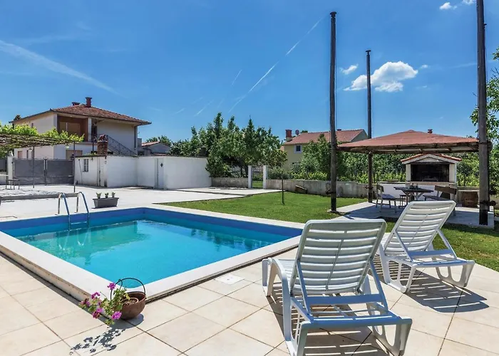 Lovely In With Kitchen 풀라