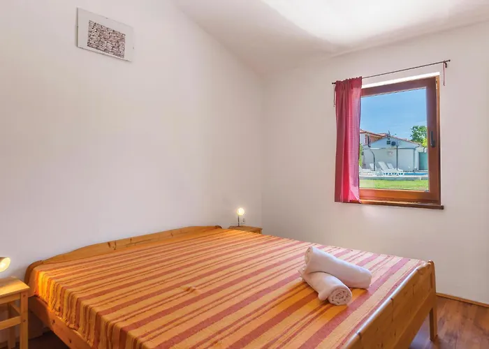 Lovely In With Kitchen 풀라