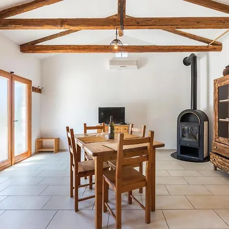 Lovely In With Kitchen Pola