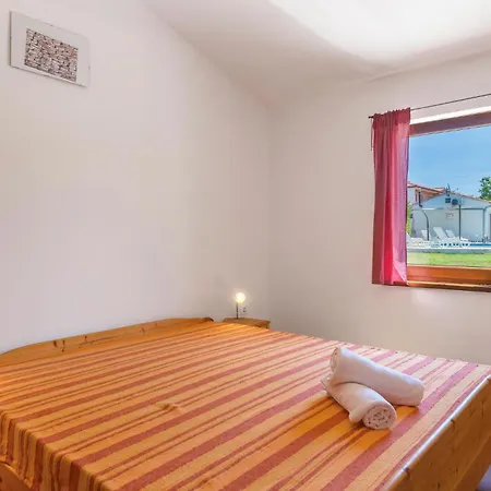 Lovely In With Kitchen Pola