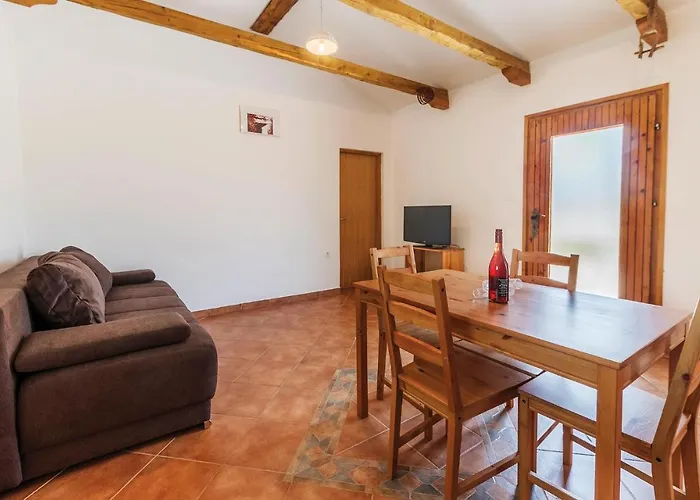 Lovely In With Kitchen Vikendica *